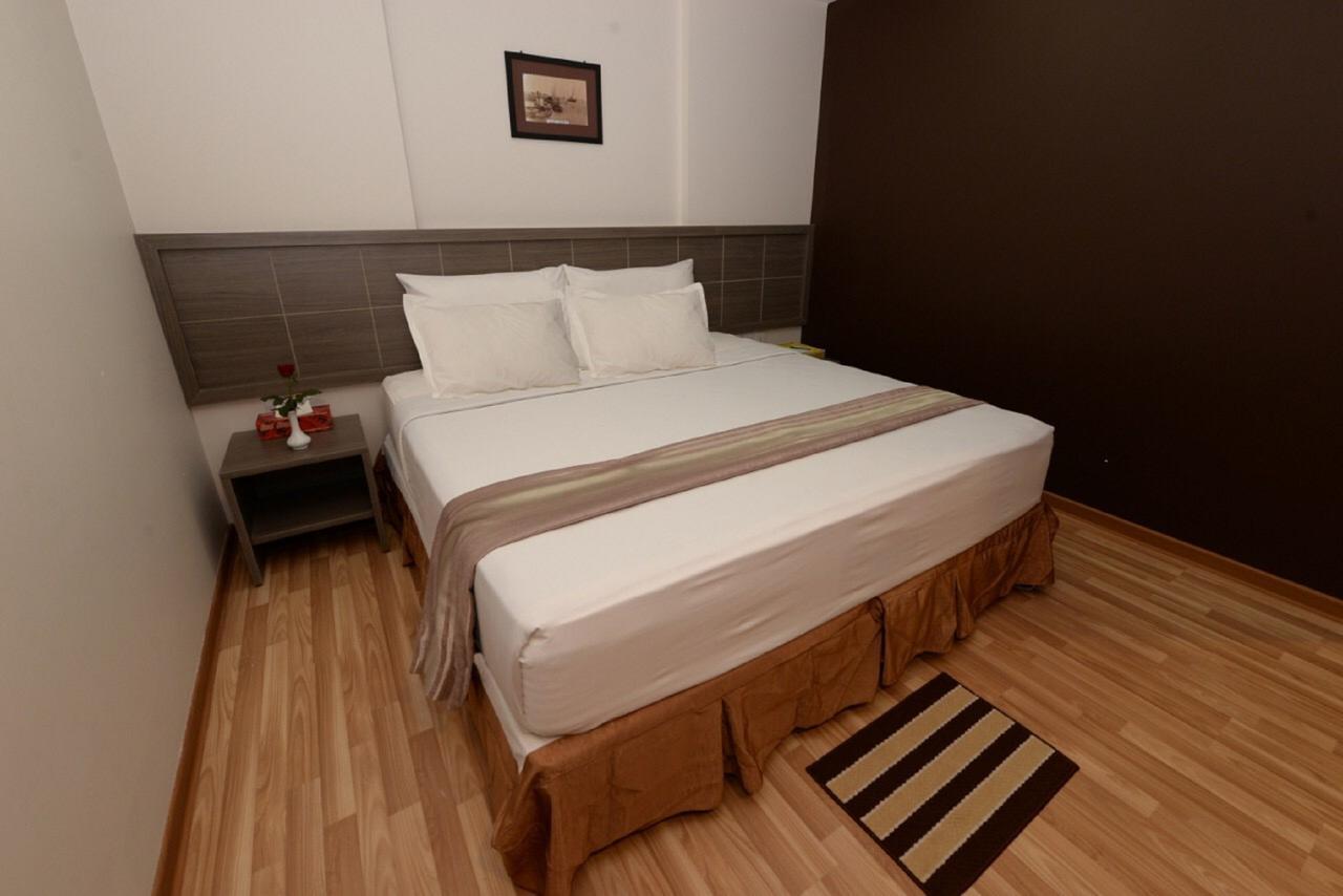 มิน นันดาร์ การ์เดน โฮเต็ล Hotel Thanlyin ภายนอก รูปภาพ