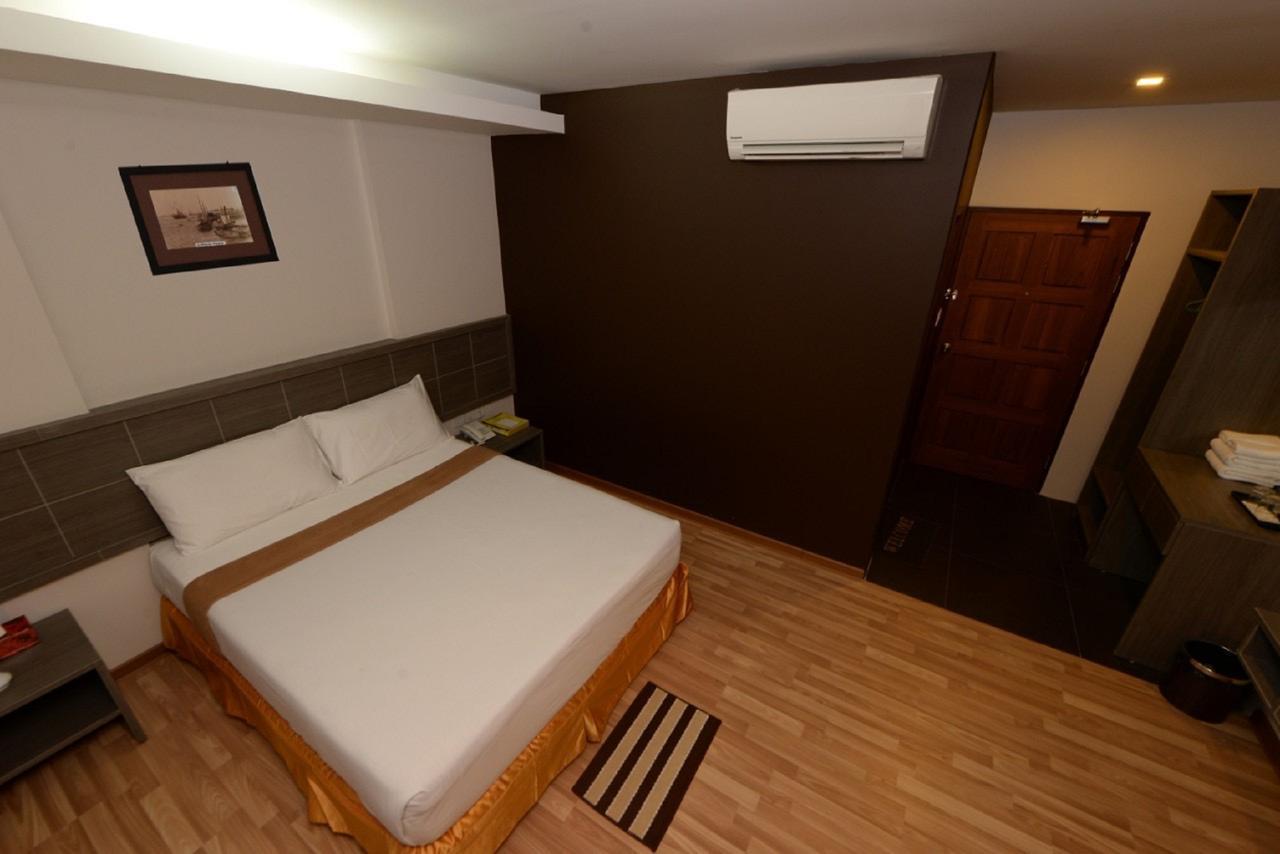 มิน นันดาร์ การ์เดน โฮเต็ล Hotel Thanlyin ภายนอก รูปภาพ