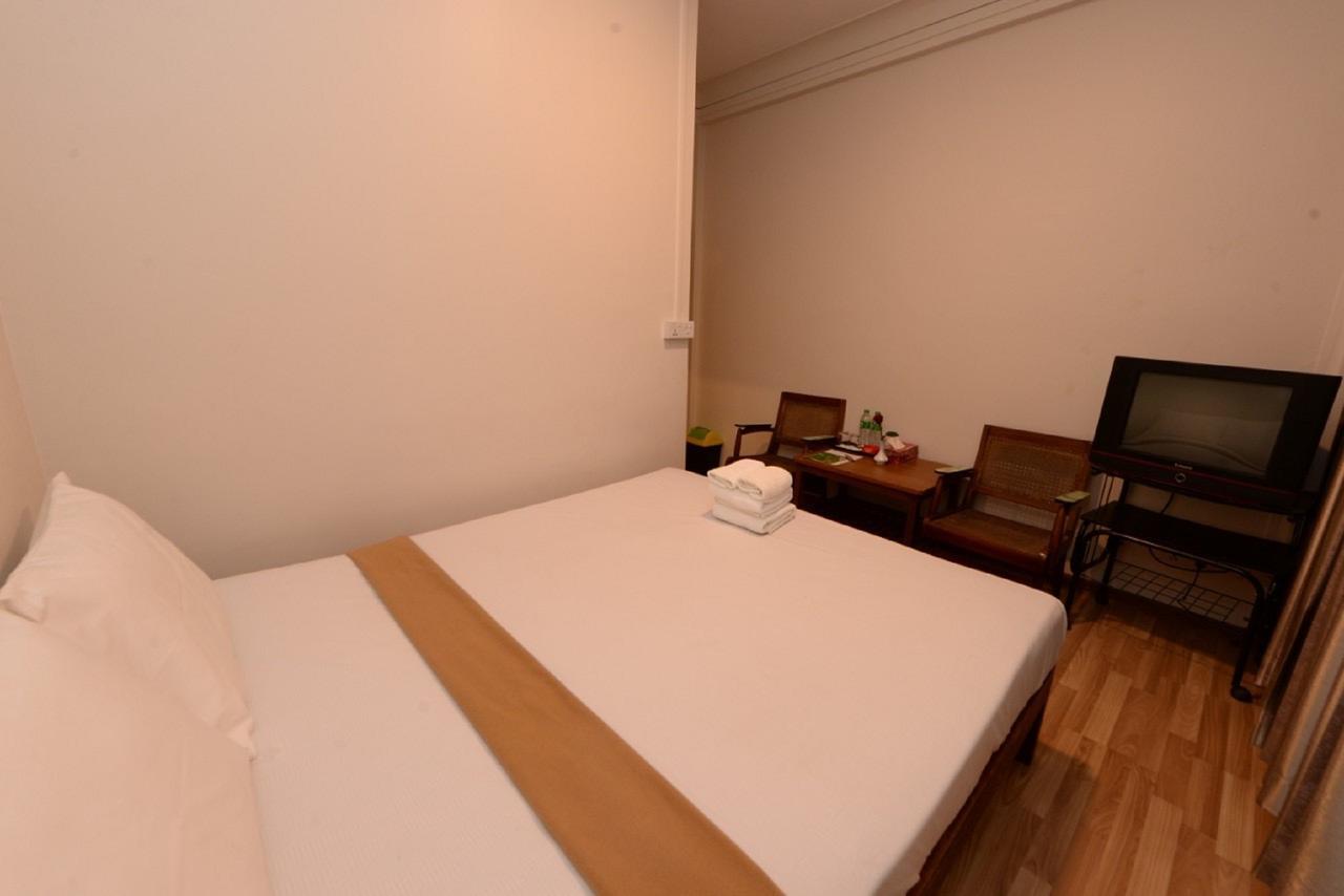 มิน นันดาร์ การ์เดน โฮเต็ล Hotel Thanlyin ภายนอก รูปภาพ