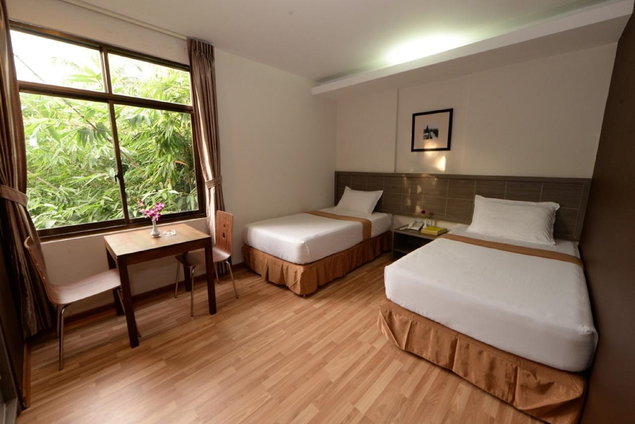 มิน นันดาร์ การ์เดน โฮเต็ล Hotel Thanlyin ภายนอก รูปภาพ